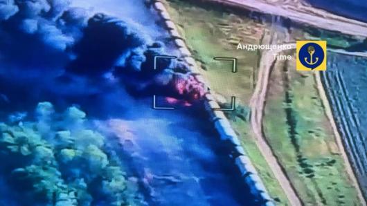 Стовп диму на десятки кілометрів: біля Токмака палає ешелон з російським пальним