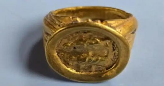 Археологічні розкопки у Болгарії — знайдено 2000-річний перстень вірності 