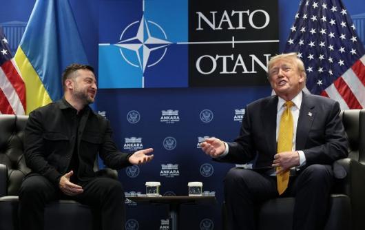 Трампу сподобалася зустріч з Зеленським, їх відносини зовсім інші