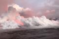 Извержение на Гавайях: потоки лавы достигли океана 