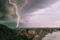 Весной и летом Украину будут атаковать бури, грозы и шквалы: синоптики удивили прогнозом