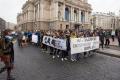 Мех-кровавое жлобство: львовяне вышли на протест с домашними любимцами