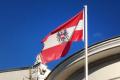 Партия Курца убедительно побеждает на выборах в Австрии