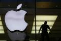 Слухи о появлении новых iPhone подняли акции Apple