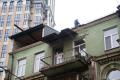 В Киеве демонтируют незаконную надстройку на доме XIX века
