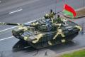 В Беларуси танковый резерв и артбазы привели 