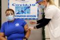 В США COVID-прививки получила рекордное количество населения