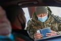 В Україні підготували довідник про умови виїзду за кордон чоловіків призовного віку