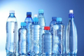В минеральной воде в пластиковых бутылках нашли микропластик