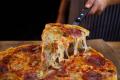 Швидка піца на сковороді: рецепт, у якому не потрібно розкачувати тісто
