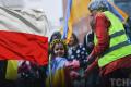 Польща подовжила тимчасовий захист для українців: що це означає, які є права