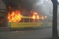 В центре Одессы горел трамвай, люди в панике били окна