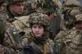 Жінок в Україні зобов'яжуть стати на військовий облік: терміни та правила