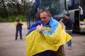 Другий день обміну: повернули 27 захисників Маріуполя, з деяких частин - звільнили вперше