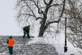 Сніга та ожеледиця, місцями – просто хмарно: якою буде погода в Україні 7 грудня