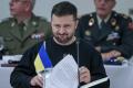 Зеленський відверто відповів, чи пропонували Україні мир в обмін на території