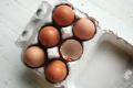 Кухарі попереджають, що яйця не можна розбивати ножем: і ось чотири причини чому