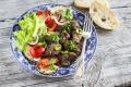 Рецепт салату зі смаженою печінкою та овочами