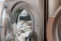 Українцям розповіли, що буде, якщо не вимкнути пральну машину перед виходом з квартири