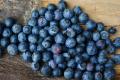 В Україні різко здорожчала чорниця: скільки коштують ягоди та яка причина