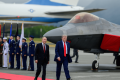 Дочка Келлога закликала покарати того, хто змусив солдатів США розстелити червону доріжку для Путіна