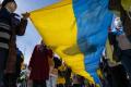 Яким є ставлення українців до сусідніх країн: головні друзі і недруги — опитування