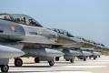 Україна вимагає від США та Європи активізувати підготовку пілотів ЗСУ на F-16, - Politico