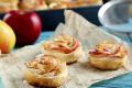 Трояндочки з листкового тіста з яблуками: рецепт ефектної випічки