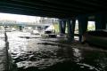 Ливни в Киеве: машины на Левобережной плавали в воде 