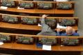 Рада на полпути к лишению нардепов денег за прогулы