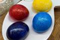 Великодні яйця, як з картинки — простий лайфгак із фарбування