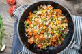 Як приготувати рис з овочами на сковороді