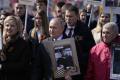 З опухлим обличчям та ковдрою на колінах: Путін на параді перемоги мав нездоровий вигляд