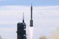 Уламки 23-тонної китайської ракети падають на Землю: місце приземлення невідоме