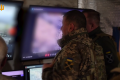 Один робить висновки, інший - кидає своїх солдат у 