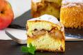Карамельна шарлотка – рецепт смачного яблучного пирога