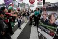 Сеул охопили масові протести: вимагають відставки президента 