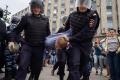17-летнего школьника обвиняют в нападении на бойца Росгвардии в Москве