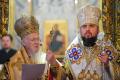 Вселенский патриарх вручил митрополиту всея Украины томос об автокефалии