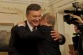 Янукович получит деньги от России на специальных условиях – Бильдт