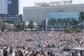 На митинг в Минске вышли десятки тысяч людей