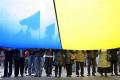 Украинцы до сих пор больше верят волонтерам, чем власти