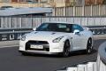 Тест-драйв спорткара Nissan GT-R: комфорт с яростью