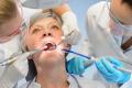 Европейцы выстраиваются в очереди к украинским стоматологам