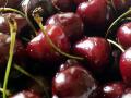 Цены на ягоды и фрукты в Украине взлетели до исторических рекордов
