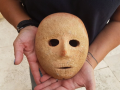 В Израиле показали маску, которой 9 тысяч лет
