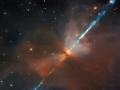 Телескоп Хаббл заснял космический меч, пронзающий огромное сердце