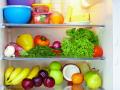 Що не варто зберігати в холодильнику
