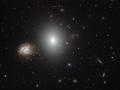 Hubble показал скопление галактик в созвездии Волос Вероники
