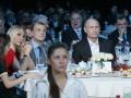 Актрисе Орнелле Мути грозит тюрьма из-за ужина с Путиным